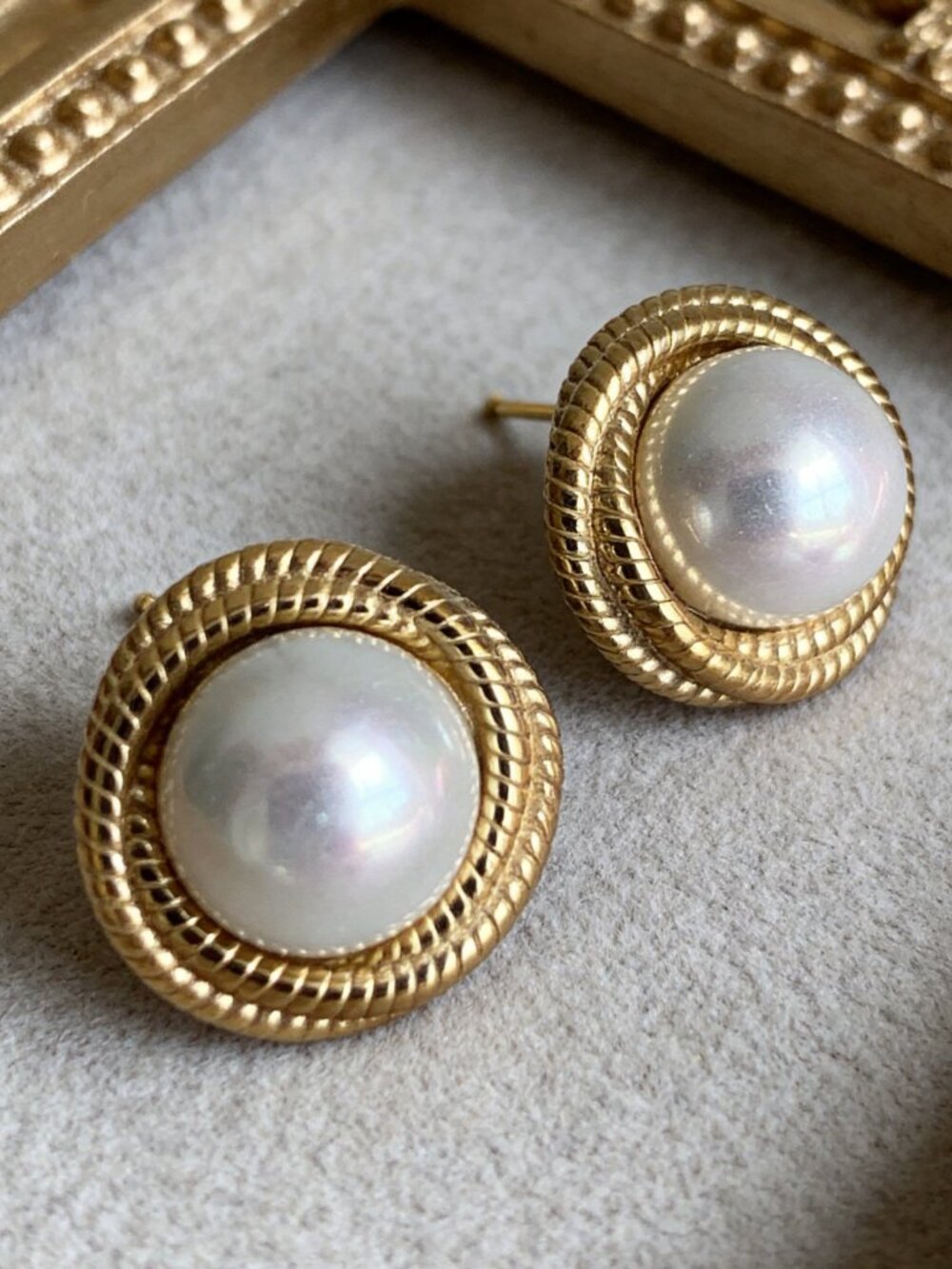 Gold Pearl Vintage Stud Earrings